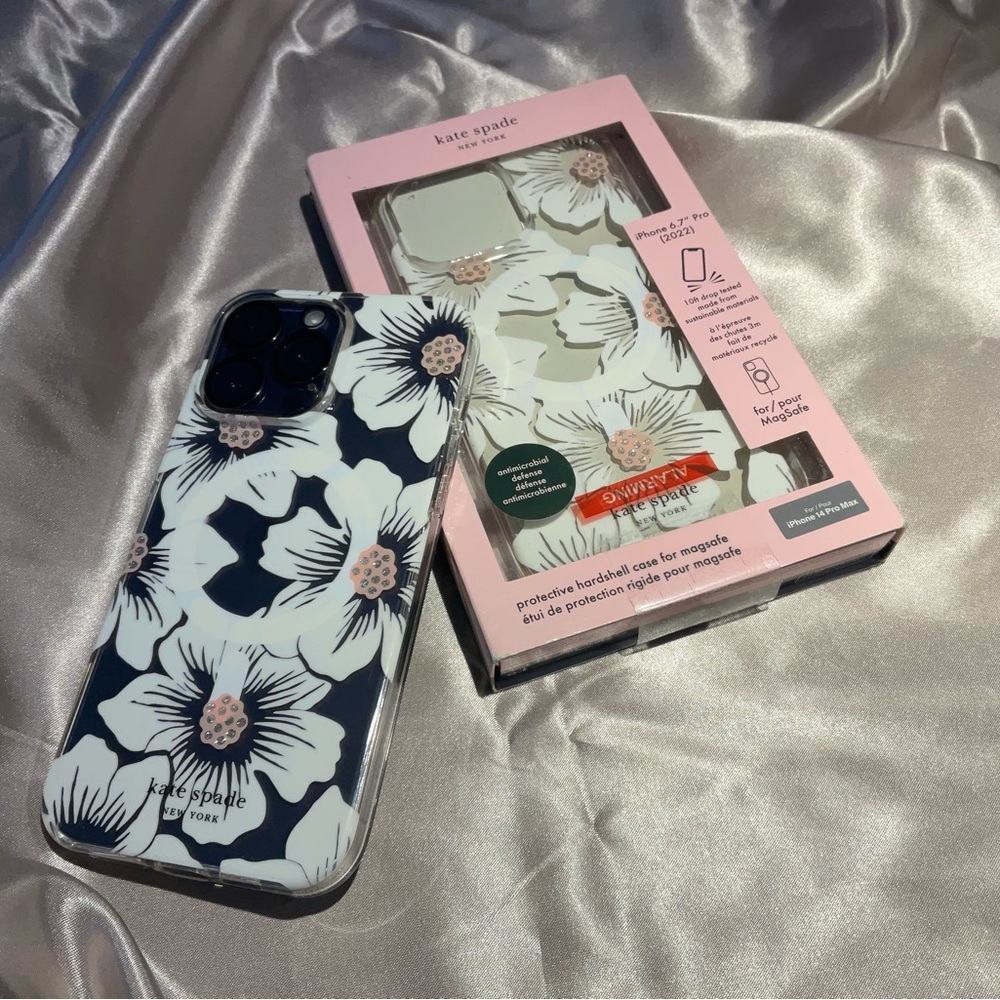 KATE SPADE iPhone 14 ProMax MagSafe Phone Case NIB was $45